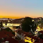 דירה Cozy With Sea And Old Town View
