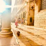 Cozy With Sea And Old Town View דירה דוברובניק