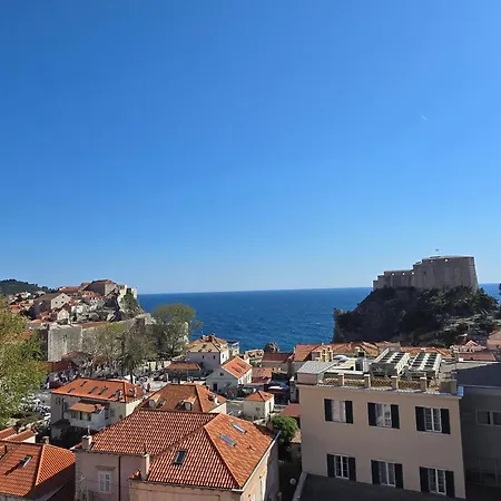 דירה Cozy With Sea And Old Town View