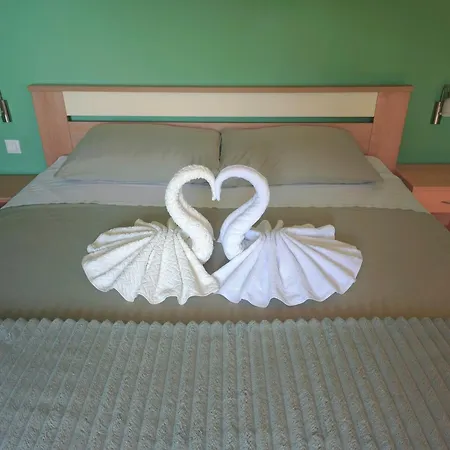 Cozy With Sea And Old Town View Ragusa