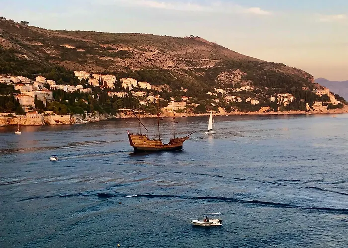 Cozy With Sea And Old Town View Apartamento Dubrovnik