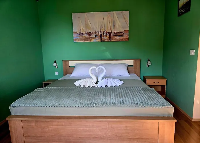 Apartment Cozy With Sea And Old Town View