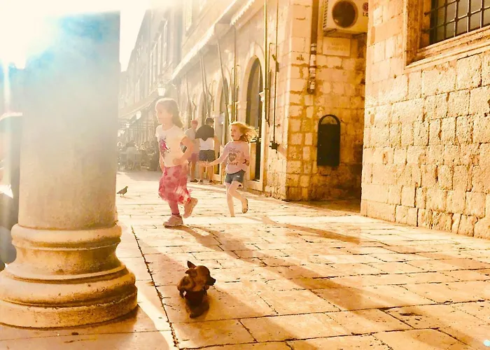Cozy With Sea And Old Town View Appartamento Ragusa